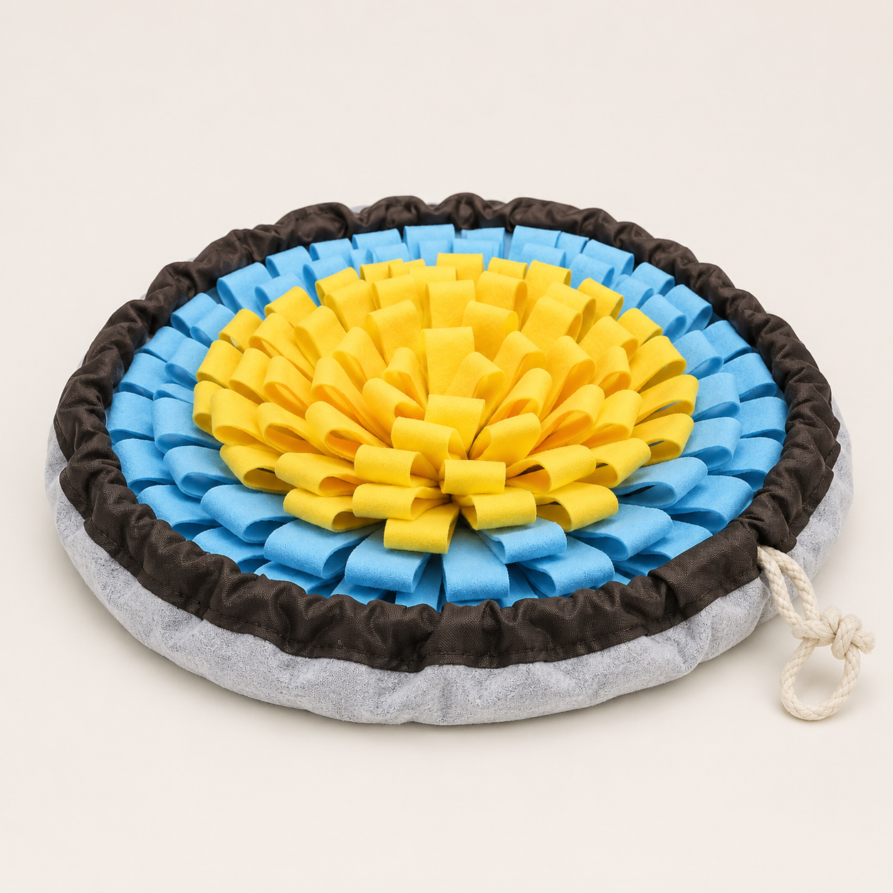 Pet Snuffle Mat Interactive Foraging Training Pad Washable Foldable Durable Design for Dogs Cats Feeding Behavioral Training
